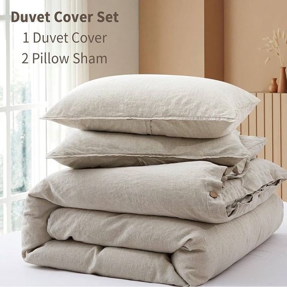 Elegant Linen Bedding Set - Picture 2 of 4